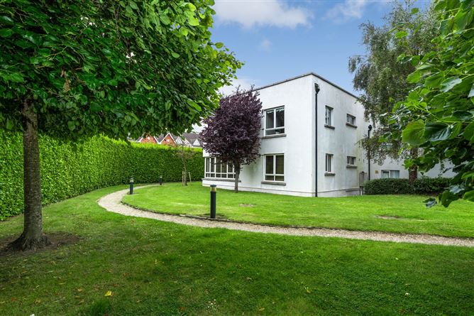 15 Marlfield House, Saint Gabriels, Cabinteely, Dublin 18