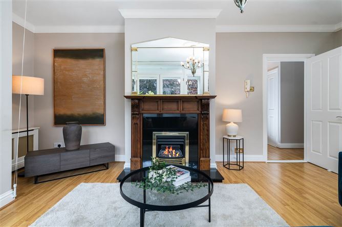15 Marlfield House, Saint Gabriels, Cabinteely, Dublin 18