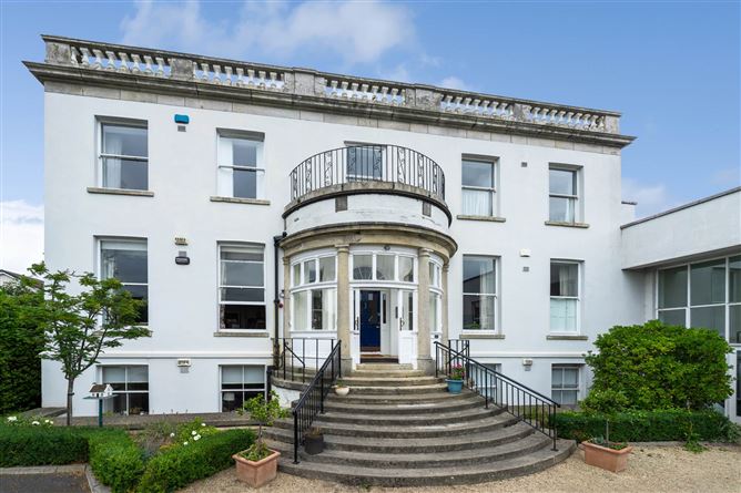 15 Marlfield House, Saint Gabriels, Cabinteely, Dublin 18