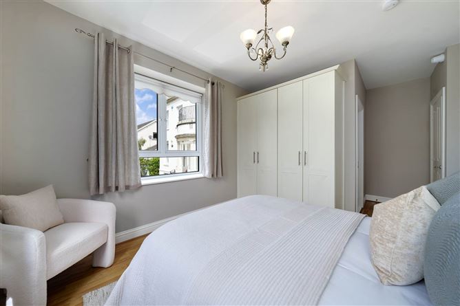 15 Marlfield House, Saint Gabriels, Cabinteely, Dublin 18