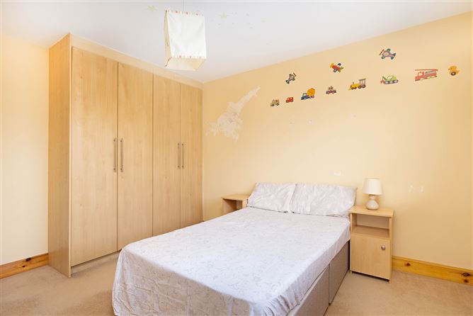 9 Castlegate Terrace, Lucan, Dublin