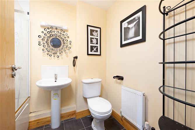 9 Castlegate Terrace, Lucan, Dublin