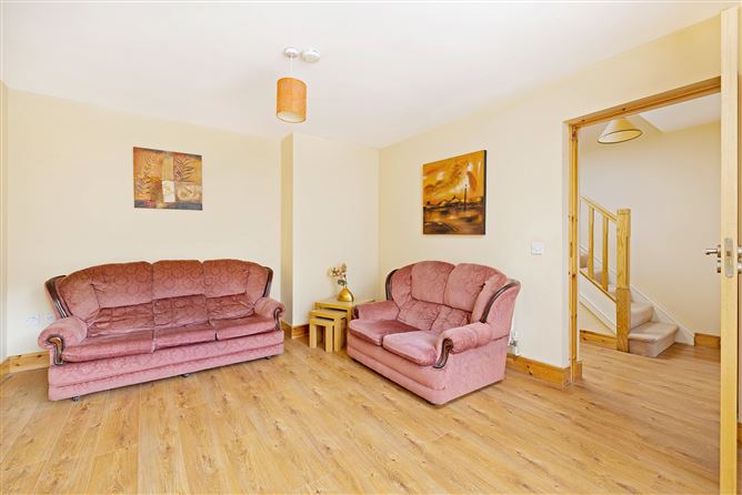 9 Castlegate Terrace, Lucan, Dublin
