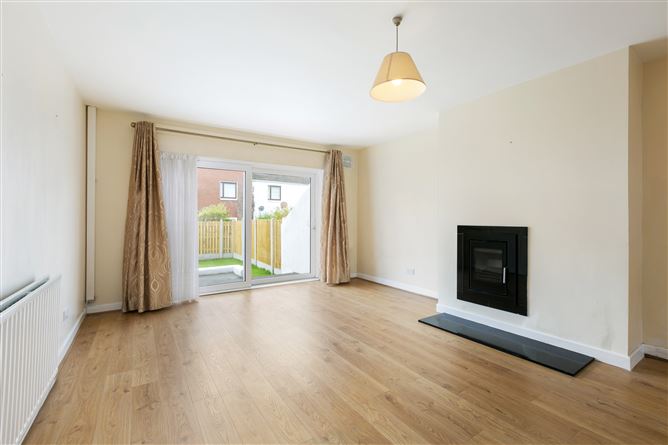 17 Adelaide, Strand Road , Sandymount, Dublin 4