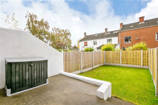 17 Adelaide, Strand Road , Sandymount, Dublin 4