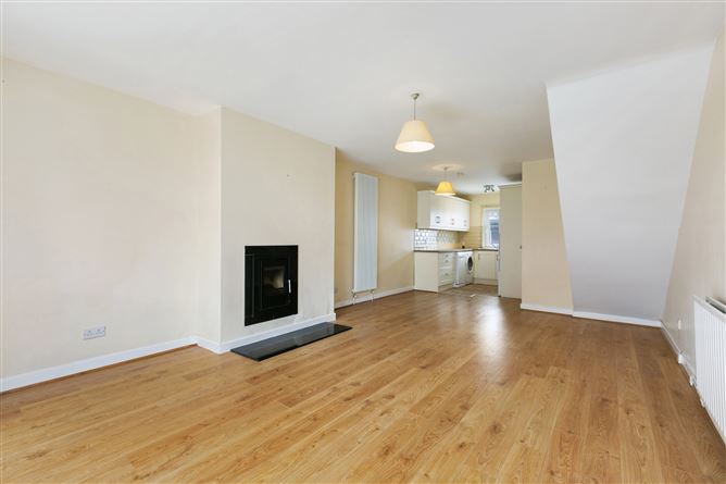 17 Adelaide, Strand Road , Sandymount, Dublin 4