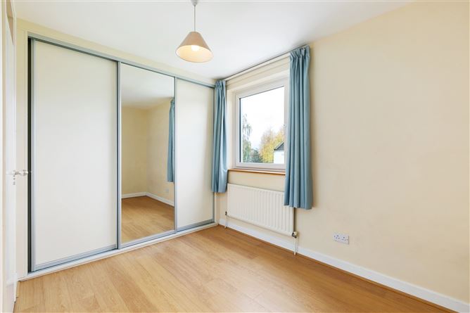 17 Adelaide, Strand Road , Sandymount, Dublin 4