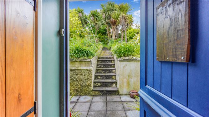 3 Bellevue Terrace, Upper Cork Hill, Youghal, Cork