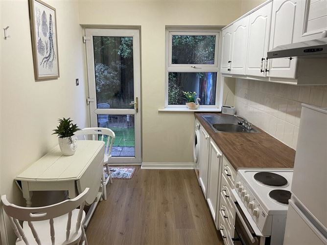 2 Ashley Court, Parks Road, Lismore, Waterford
