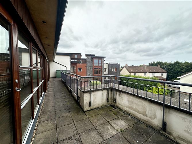 9 St. Canices Square, Finglas, Dublin 11