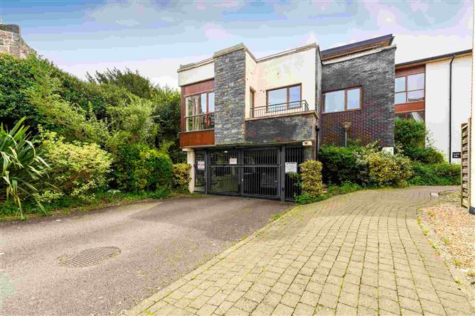 9 St. Canices Square, Finglas, Dublin 11