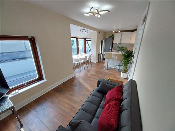 https://photos-a.propertyimages.ie/media/5/0/4/4962405/a88d29c1-3fe5-4b47-be6d-5f5f6dca1ca5_l.jpg