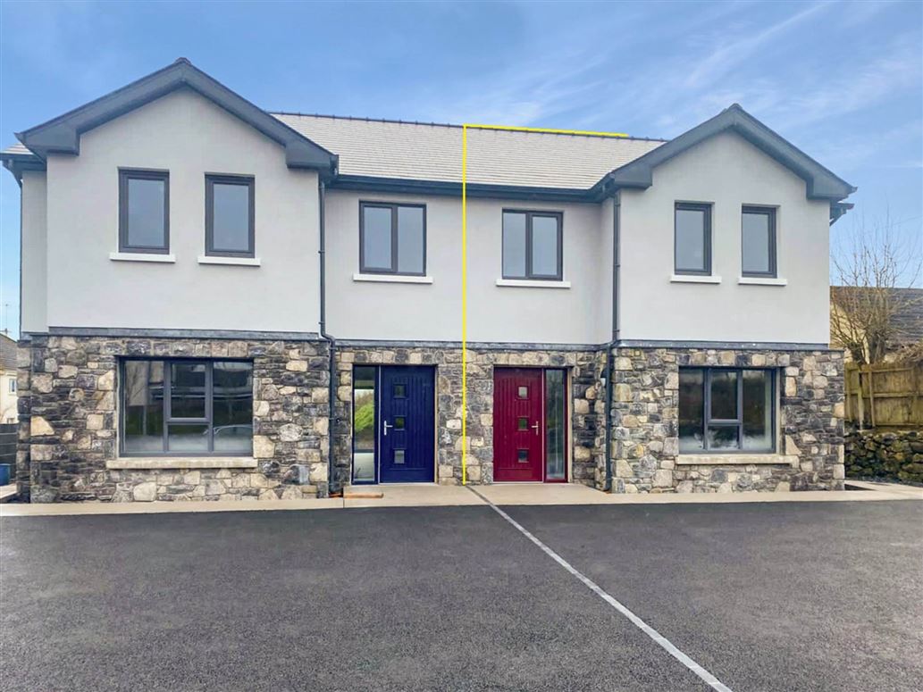 29 Cuirt Bhreac, Gort, County Galway