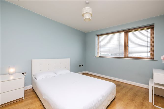 https://photos-a.propertyimages.ie/media/5/0/4/4994405/d509a96f-3cc4-4a73-8054-b7924e0b1e5f_l.jpg
