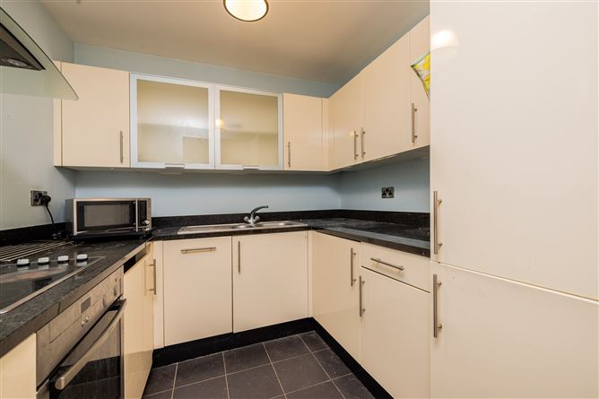 https://photos-a.propertyimages.ie/media/5/0/4/4994405/d509a96f-3cc4-4a73-8054-b7924e0b1e5f_l.jpg