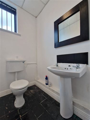 Photo 6 of 14 — Unit E7, Centrepoint Business Park, Oak Rd, Park West, Dublin 12