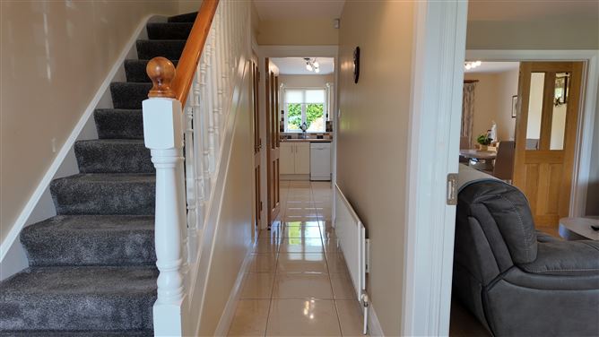 11 Sycamore Crescent, Boyle, Roscommon