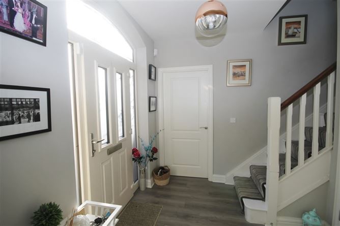 4 The Close, Citywest Village, Citywest, D 24