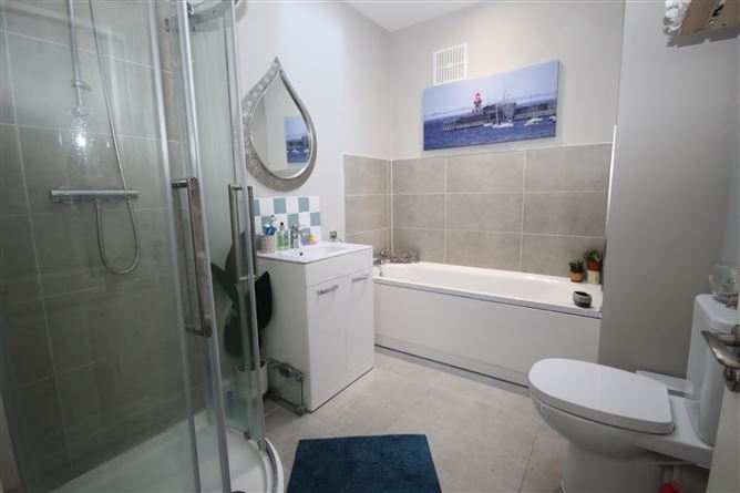 4 The Close, Citywest Village, Citywest, D 24