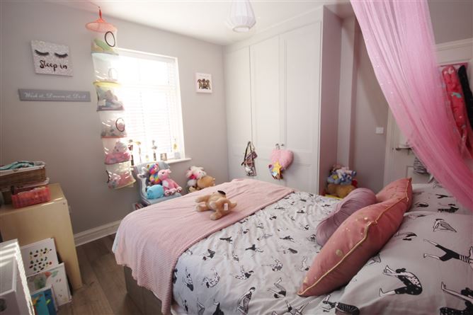 4 The Close, Citywest Village, Citywest, D 24