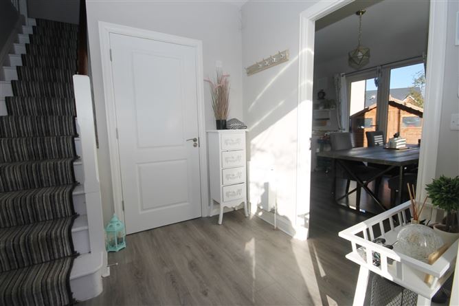 4 The Close, Citywest Village, Citywest, D 24