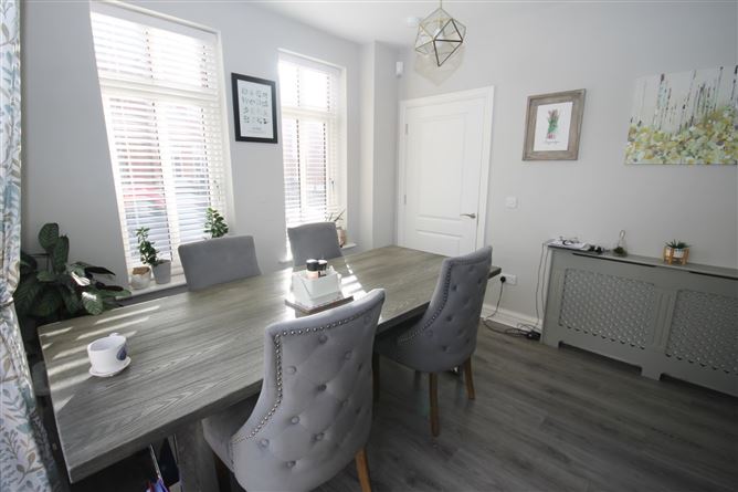 4 The Close, Citywest Village, Citywest, D 24
