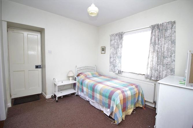 Knockanure Village, Moyvane, Listowel, Co. Kerry