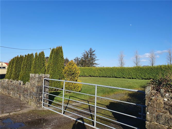 Knockanure Village, Moyvane, Listowel, Co. Kerry