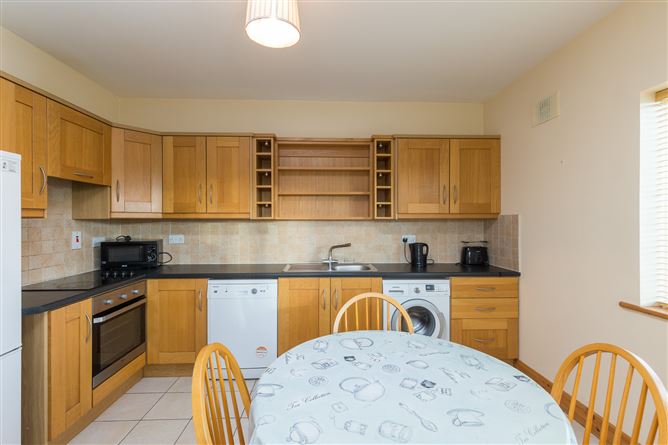 26 Cluain Caislean, Ferns, Co. Wexford