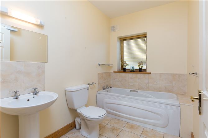26 Cluain Caislean, Ferns, Co. Wexford