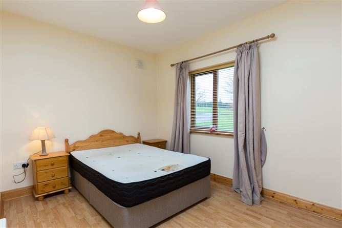 26 Cluain Caislean, Ferns, Co. Wexford