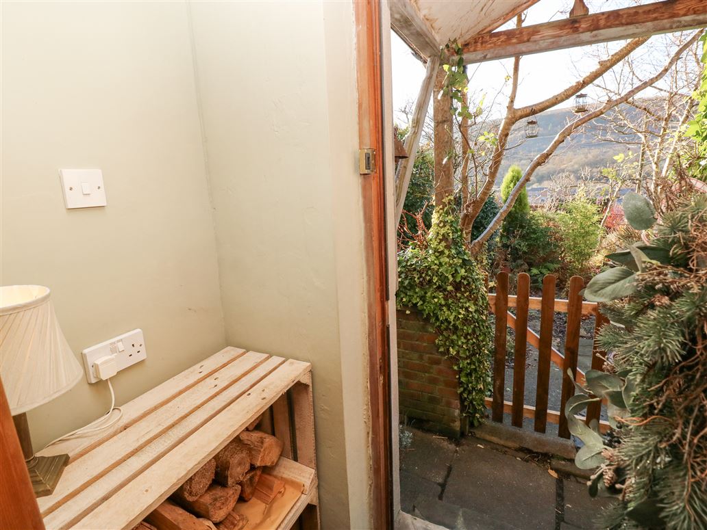 Hillside Holiday Cottage,Pentre, Rhondda Cynon Taf, Wales