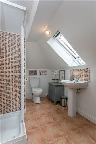 5 Cairnfort, Stepaside, Dublin 18