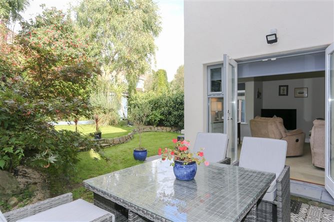 5 Cairnfort, Stepaside, Dublin 18
