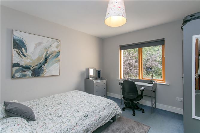 5 Cairnfort, Stepaside, Dublin 18