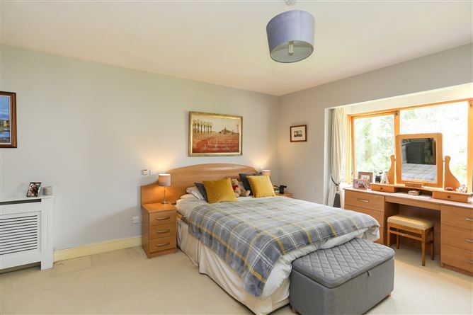 5 Cairnfort, Stepaside, Dublin 18