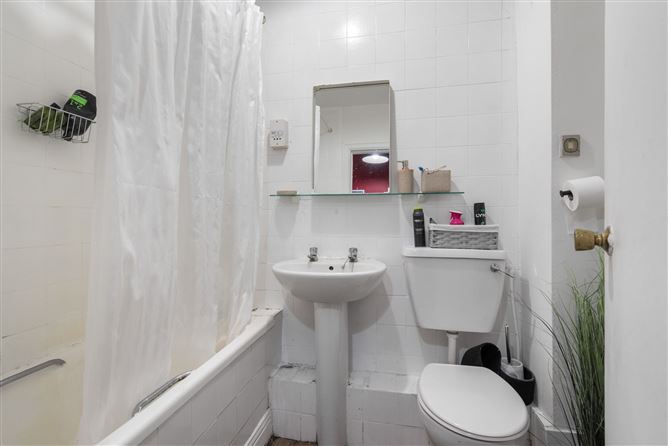 5 Rathgar Court, Rathgar Road, Rathgar,   Dublin 6