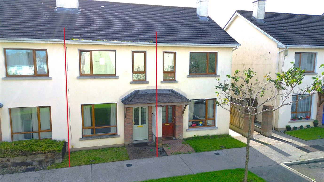 15 Oaklands, Longford, Longford