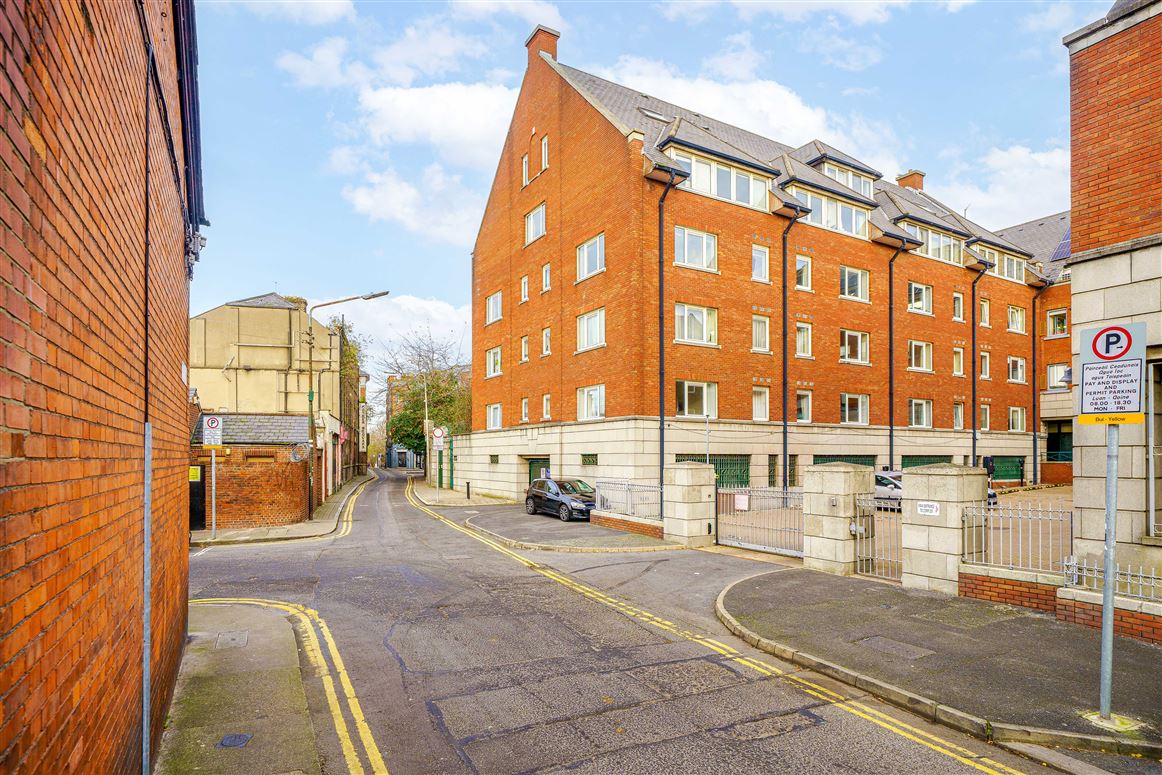 Apartment 2, Deans Court, Christchurch, Dublin 8, Dublin