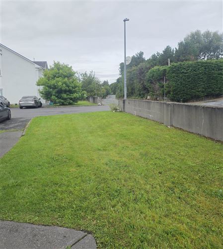 Photo 7 of 8 — No 3 Garrai Gamhain, Mountain Road, Moycullen, County Galway
