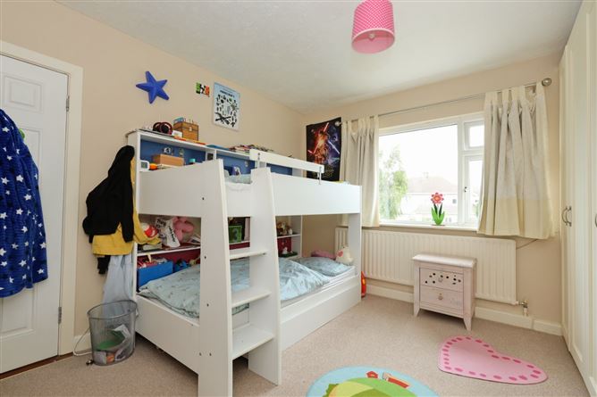 76 Shanganagh Grove, Shankill, Dublin 18