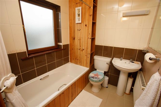 2 Hazel Court, Forge Road, Castlegregory, Co. Kerry