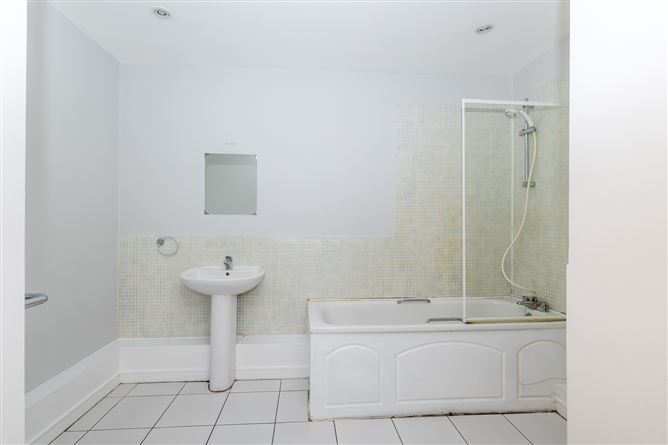 136 Temple Gardens , Santry, Dublin 9