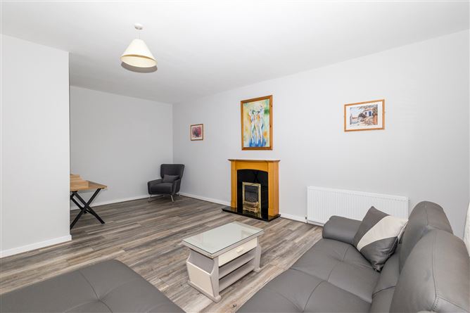 136 Temple Gardens , Santry, Dublin 9