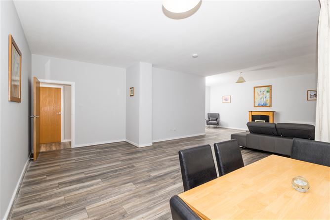 136 Temple Gardens , Santry, Dublin 9