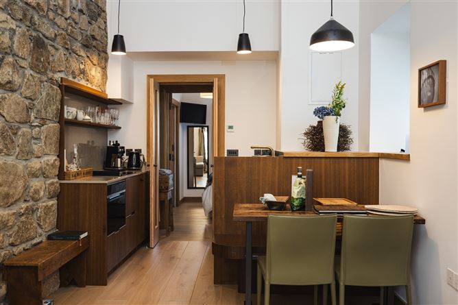 Bracken Luxury Cottage,H91DD27, Roundstone, Galway