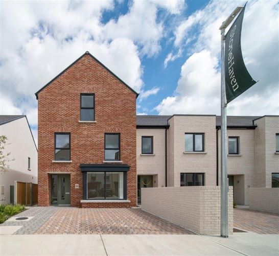 23 The Drive, Stonehaven, Naas, Co. Kildare