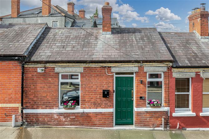 10 St Brocs Cottages , Donnybrook,   Dublin 4