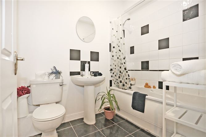 2 Ballycasey Court Mews, Shannon, Co. Clare