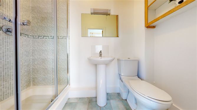 2 The Oval, Tullyvale, Cabinteely, Dublin 18